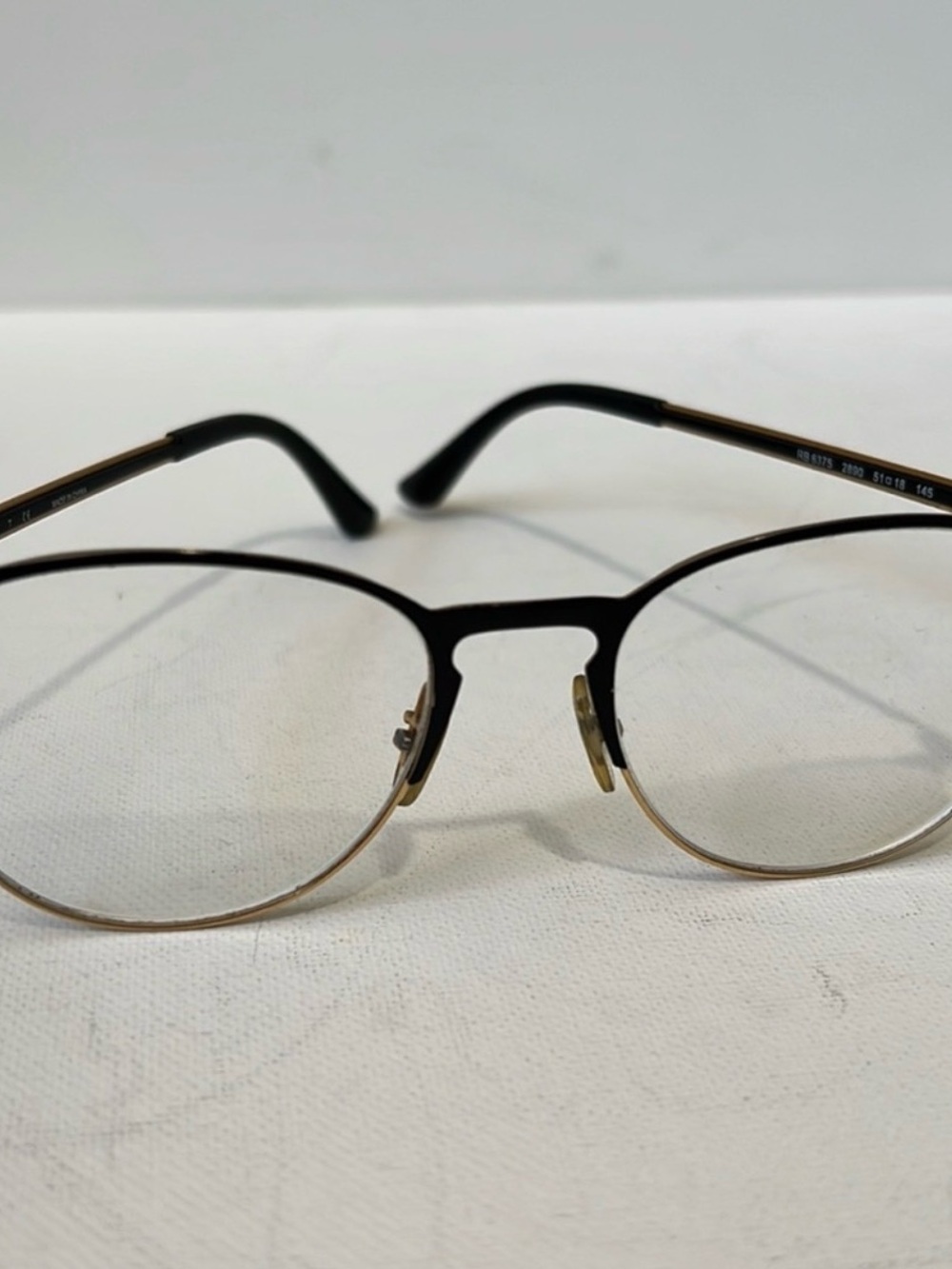 Ray-Ban Frames with Original Case and Cleaning Cloth